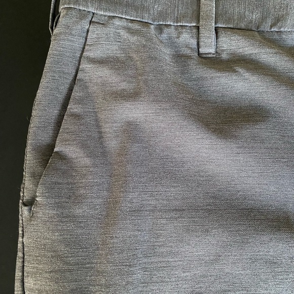 Hurley like new size 34 stretchy grey shorts - Picture 3 of 6